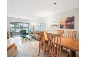 4806 NW 36th St APT 515, Lauderdale Lakes, FL 33319, - MLS#A12002552