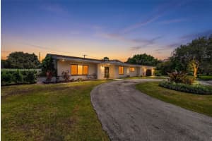 10431 Sw 82nd Ct Miami, FL 33156 - MLS#A12002593