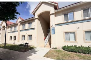 1133 Golden Lakes Blvd 813, West Palm Beach