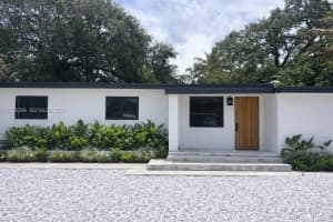 1242 Ne 145th St, Miami