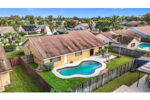 8060 NW 51st Ct #8060, Lauderhill, FL 33351, - MLS#A12002599