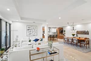 718 Valencia Ave Unit 307, Coral Gables, FL 33134, - MLS#A12002609