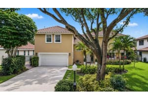 3613 Starboard Ave, Cooper City