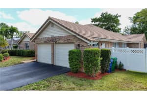 966 NW 114th Ave, Coral Springs, FL 33071, - MLS#A12002628