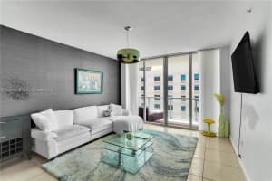 79 SW 12th St APT 1605, Miami, FL 33130, - MLS#A12002636