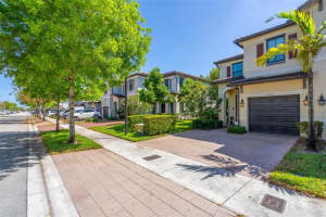 10371 W 32nd Ln, Hialeah, FL 33018, - MLS#A12002645