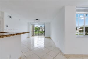 4350 NW 107th Ave APT 204, Doral, FL 33178, - MLS#A12002651