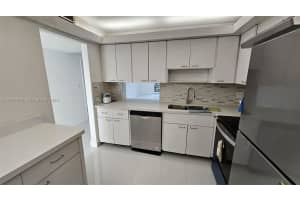 871 NE 195th St APT 204, Miami, FL 33179, - MLS#A12002670