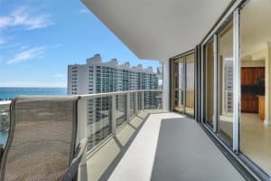 20281 E Country Club Dr APT 2104, Aventura, FL 33180, - MLS#A12002674