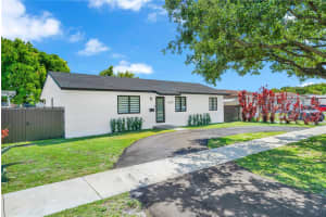 10220 Sw 168th St Miami, FL 33157 - MLS#A12002676