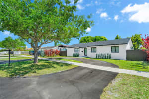 10220 Sw 168th St Miami, FL 33157 - MLS#A12002676