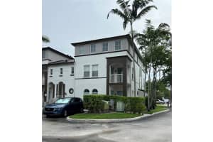 4455 Sw 160th Ave 201, Miramar