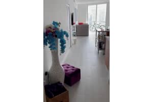 185 Sw 7th St 2705, Miami