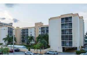 2935 NE 163rd St APT 4Q, North Miami Beach, FL 33160, - MLS#A12002747
