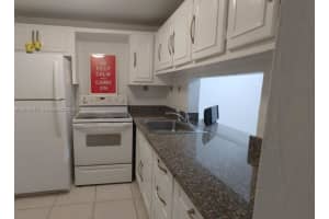 2935 NE 163rd St APT 4Q, North Miami Beach, FL 33160, - MLS#A12002747