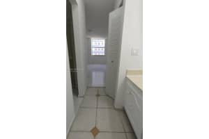 2935 NE 163rd St APT 4Q, North Miami Beach, FL 33160, - MLS#A12002747