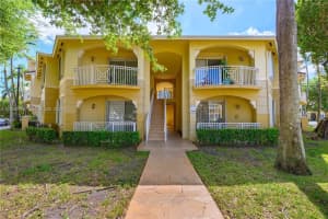 8964 W Flagler St 206, Miami