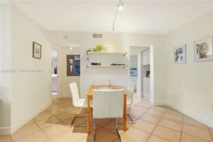 1205 Mariposa Ave Apt 102, Coral Gables, FL 33146, - MLS#A12002801