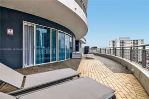 60 SW 13th St Apt 1124, Miami, FL 33130, - MLS#A12002805