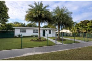 11820 SW 188th St, Miami, FL 33177, - MLS#A12002811
