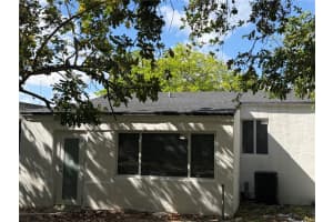 598 Nw 53rd St, Miami