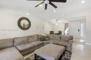 921 Monticello Ave, Davie, FL 33325, - MLS#A12002845