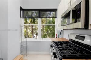 2421 Lake Pancoast Dr APT 3D, Miami Beach, FL 33140, - MLS#A12002847