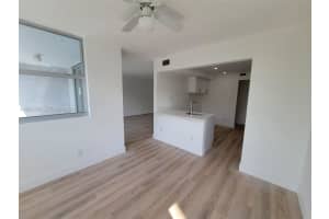 16546 NE 26th Ave APT 2I, North Miami Beach, FL 33160, - MLS#A12002854