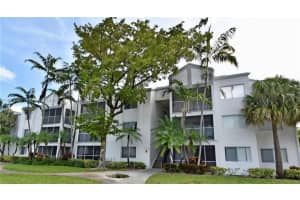 5780 Rock Island Rd 351, Tamarac