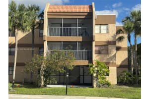 240 Lakeview Dr APT 112, Weston, FL 33326, - MLS#A12002894