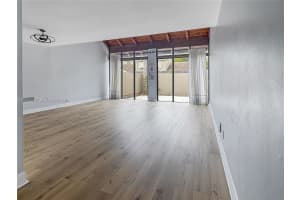 1180 Windward Dr Pembroke Pines, FL 33026 - MLS#A12002913