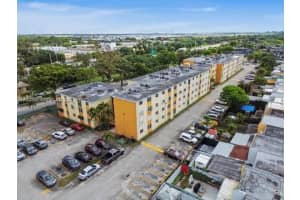 606 W 81st St 120, Hialeah