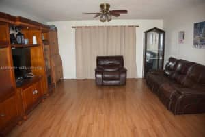 9955 Nw 10th St 24 Pembroke Pines, FL 33024 - MLS#A12003012