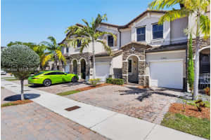 11469 Sw 252nd Ter Homestead, FL 33032 - MLS#A12003024