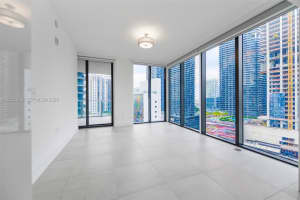 1010 Brickell Ave 2911, Miami