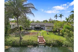 3921 Sw 124th Ct Miami, FL 33175 - MLS#A12003039