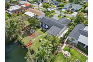 3921 Sw 124th Ct Miami, FL 33175 - MLS#A12003039