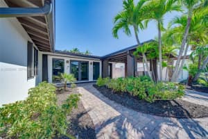 1704 SW 5th Ct, Fort Lauderdale, FL 33312, - MLS#A12003048