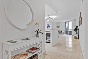 101 Crandon Blvd APT 367, Key Biscayne, FL 33149, Sold 06/11/26