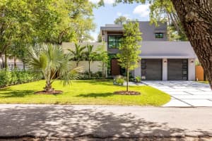 824 Ne 111th St Biscayne Park, FL 33161 - MLS#A12003056