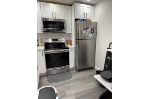 9350 Fontainebleau Blvd APT 413, Miami, FL 33172, - MLS#A12003106