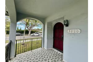 3000 NW 5th St, Miami, FL 33125, - MLS#A12003125