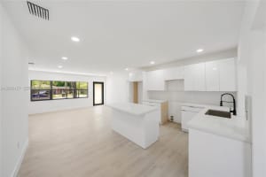 1315 NE 130th St, North Miami, FL 33161, - MLS#A12003127