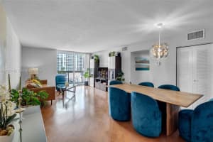 1200 Brickell Bay Dr APT 1924, Miami, FL 33131, - MLS#A12003142