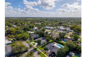 861 Nw 67th Ave Plantation, FL 33317 - MLS#A12003143
