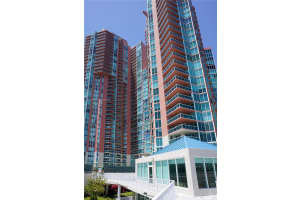 3370 Hidden Bay Dr 213, Aventura