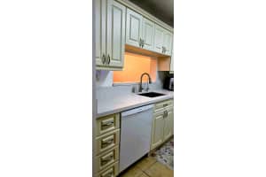 10835 Sw 112th Ave 106, Miami