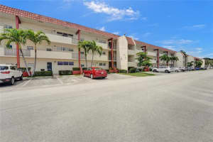 811 S Hollybrook Dr APT 207, Pembroke Pines, FL 33025, - MLS#A12003184