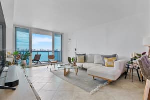 7501 E Treasure Dr, North Bay Village, FL 33141, - MLS#A12003196