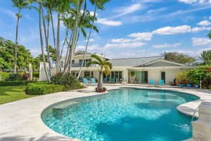 8900 Bay Dr, Surfside, FL 33154, - MLS#A12003206